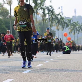 Runner Photo 7016238