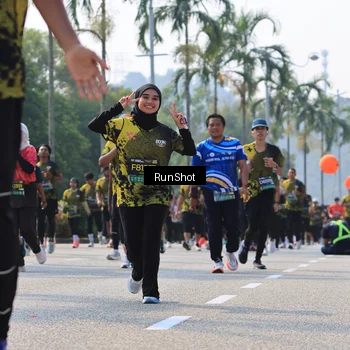 Runner Photo 7016241
