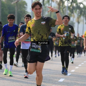 Runner Photo 7016252