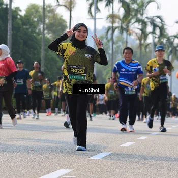 Runner Photo 7016254