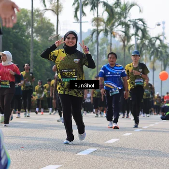 Runner Photo 7016266