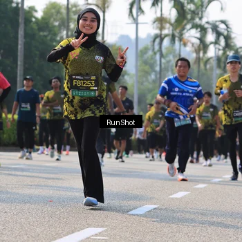 Runner Photo 7016273