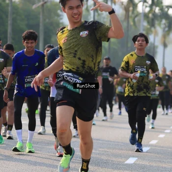 Runner Photo 7016293