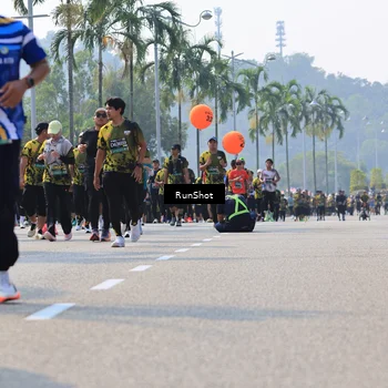 Runner Photo 7016298