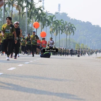 Runner Photo 7016310