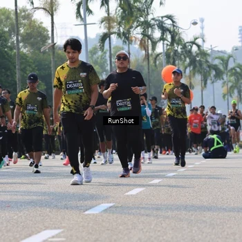 Runner Photo 7016319