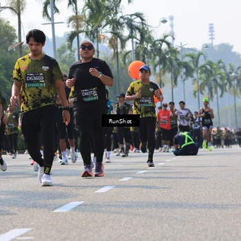 Runner Photo 7016330