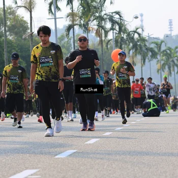 Runner Photo 7016331