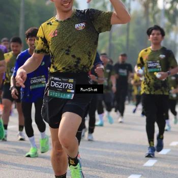 Runner Photo 7016339