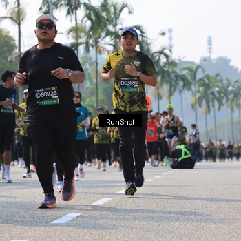 Runner Photo 7016375