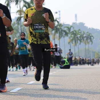 Runner Photo 7016390