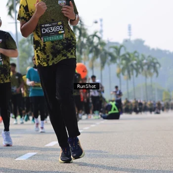Runner Photo 7016391