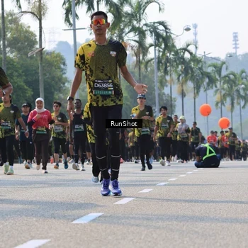 Runner Photo 7016404