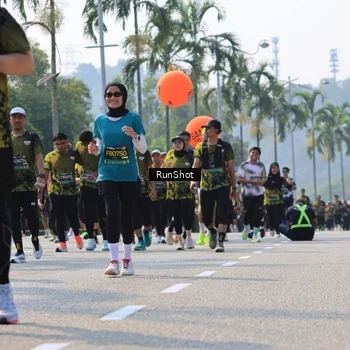 Runner Photo 7016420