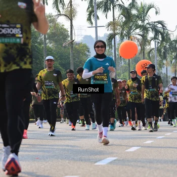 Runner Photo 7016425