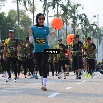 Runner Photo 7016428