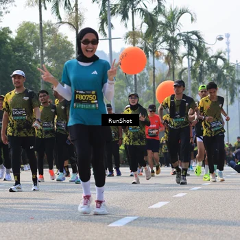 Runner Photo 7016430