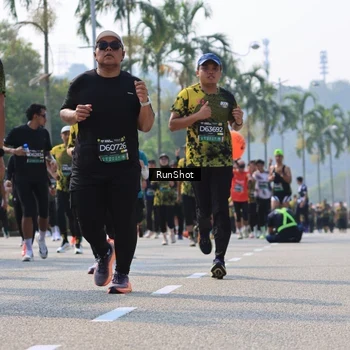 Runner Photo 7016436