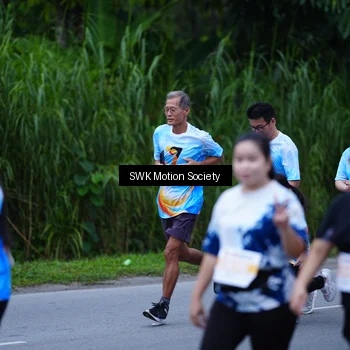Runner Photo 7017036