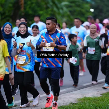 Runner Photo 7017047
