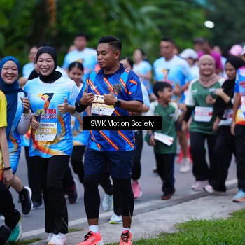 Runner Photo 7017049