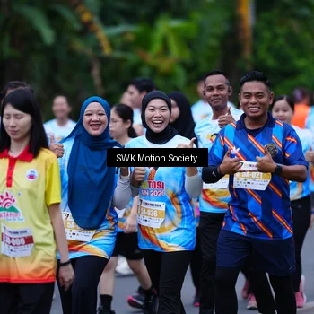 Runner Photo 7017050