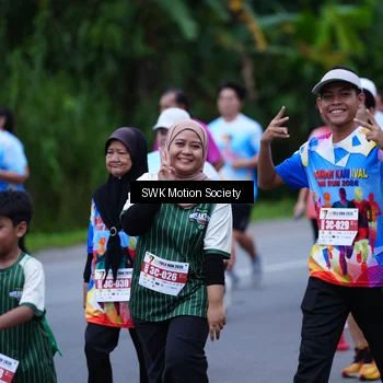 Runner Photo 7017064