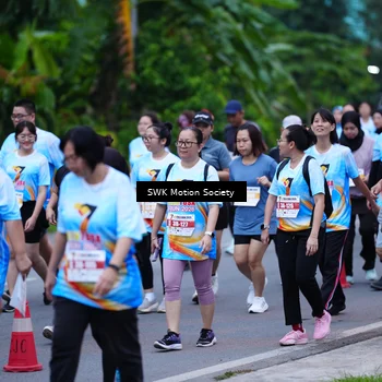 Runner Photo 7017073