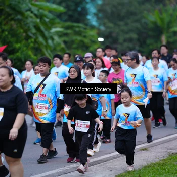 Runner Photo 7017087