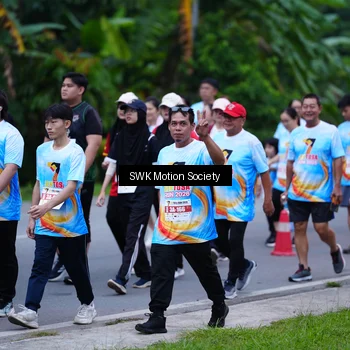Runner Photo 7017100