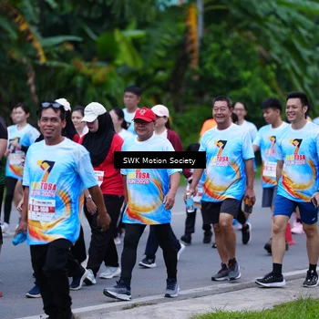 Runner Photo 7017104
