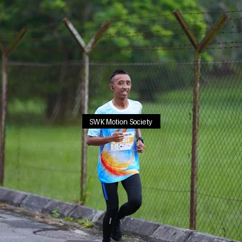 Runner Photo 7017308