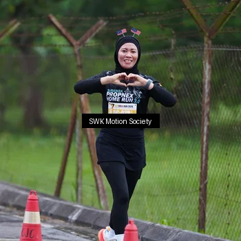 Runner Photo 7017344