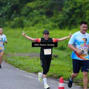 Runner Photo 7017546