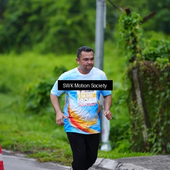 Runner Photo 7017705