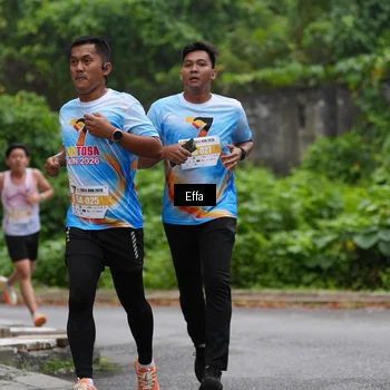 Runner Photo 7017748