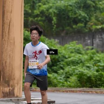 Runner Photo 7017785