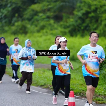 Runner Photo 7017787