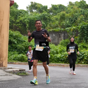 Runner Photo 7017884