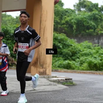 Runner Photo 7017905