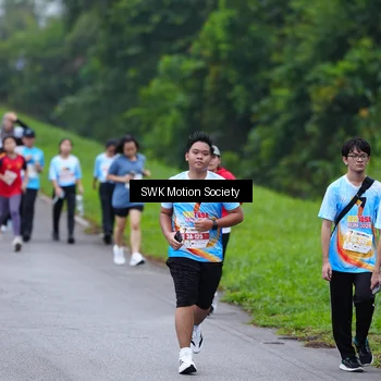 Runner Photo 7018001