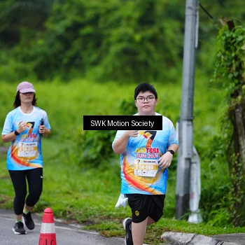 Runner Photo 7018098