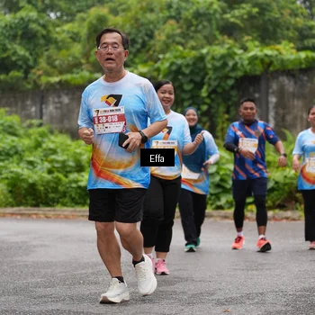 Runner Photo 7018355