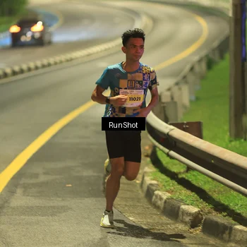 Runner Photo 7018652