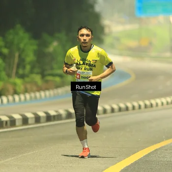 Runner Photo 7018664
