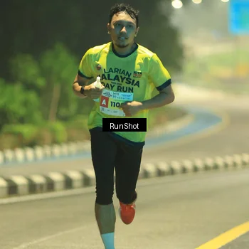Runner Photo 7018676