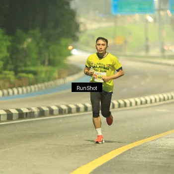 Runner Photo 7018680