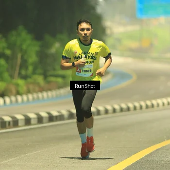 Runner Photo 7018740