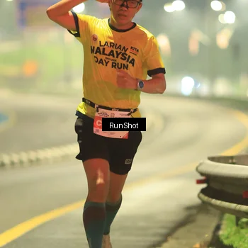 Runner Photo 7018742
