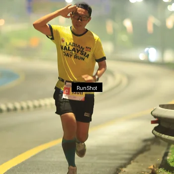 Runner Photo 7018755